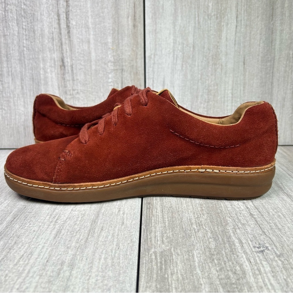 Clarks Amberlee Crest Rust Maroon Suede Classic Sneaker Lace Shoe Womens Size 9 - Picture 4 of 11